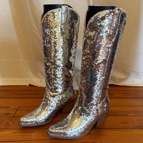 DINGO Silver Sequin Women's Boots - BRAND NEW! - Picture 3 of 4